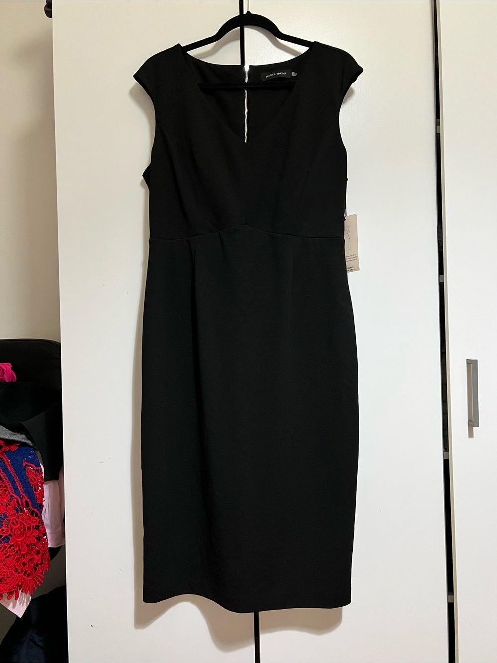 NEW WITH TAGS - Ivanka Trump Black Cap-Sleeve V-Neck Midi Sheath Dress - Size 14